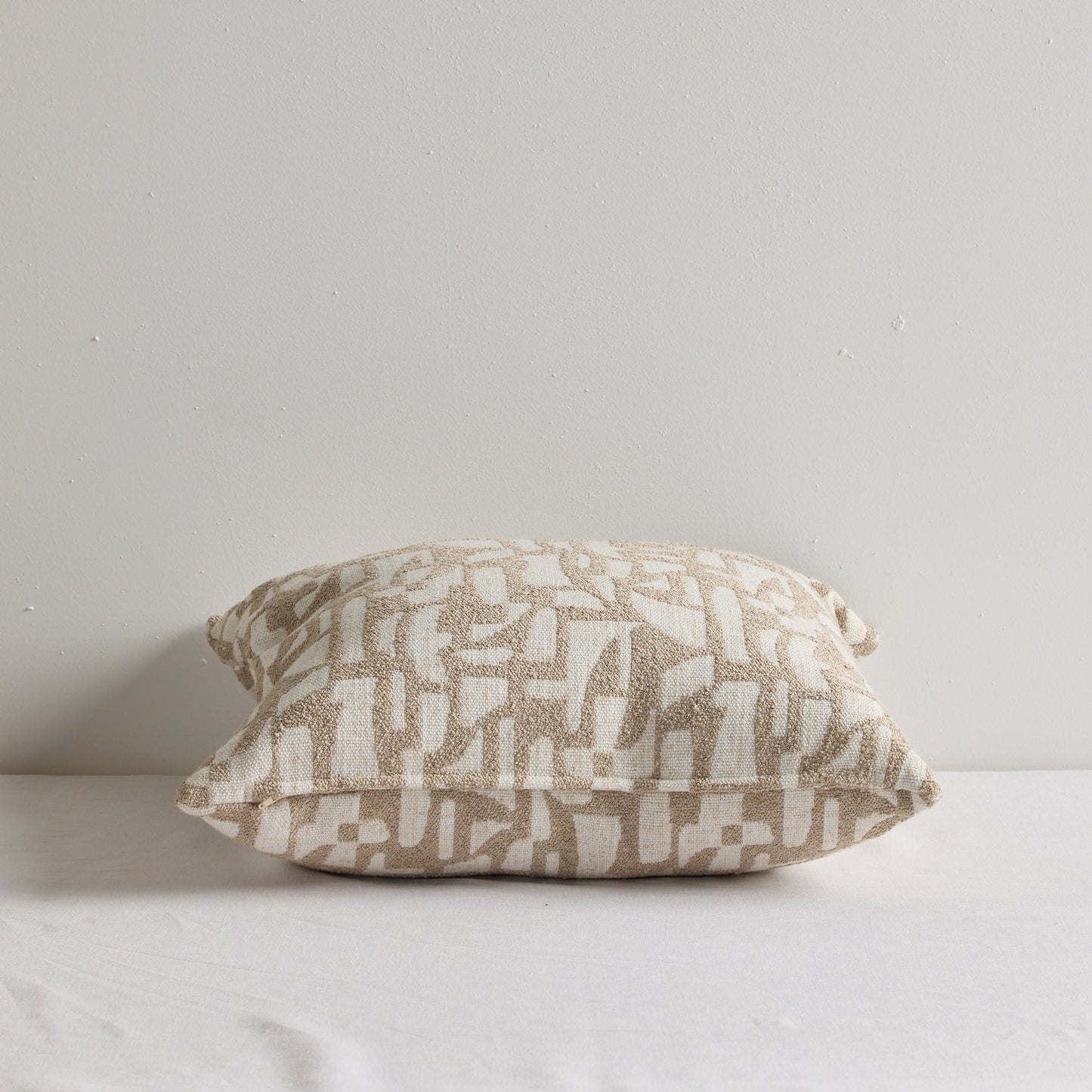Arne Cushion - 50x50cm - Taupe